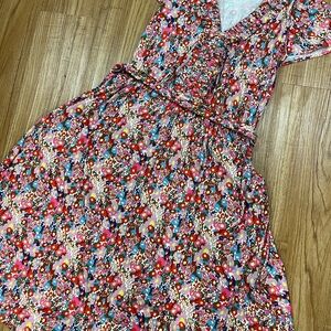 Boden Colorful Floral Ruffle vneck dress with pockets flowy 4P